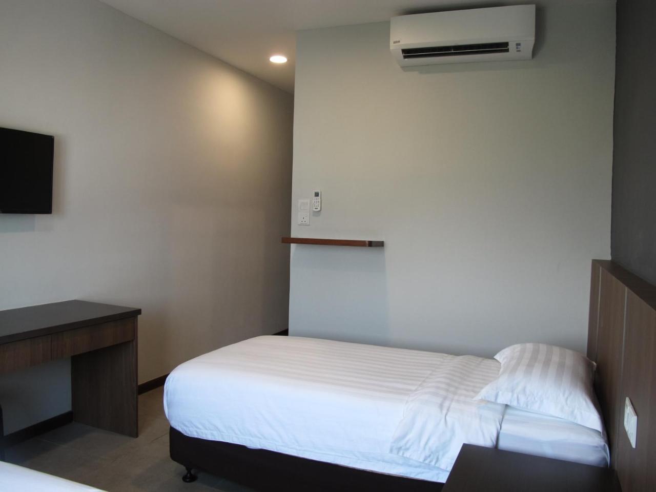 โรงแรมซูการาไม Kampung Gurun ภายนอก รูปภาพ