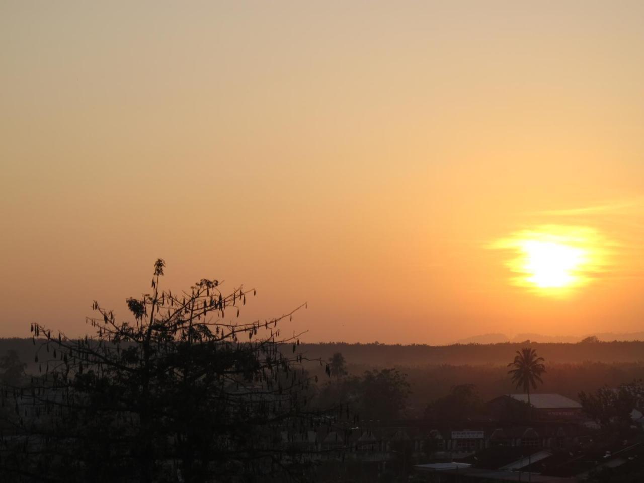 โรงแรมซูการาไม Kampung Gurun ภายนอก รูปภาพ