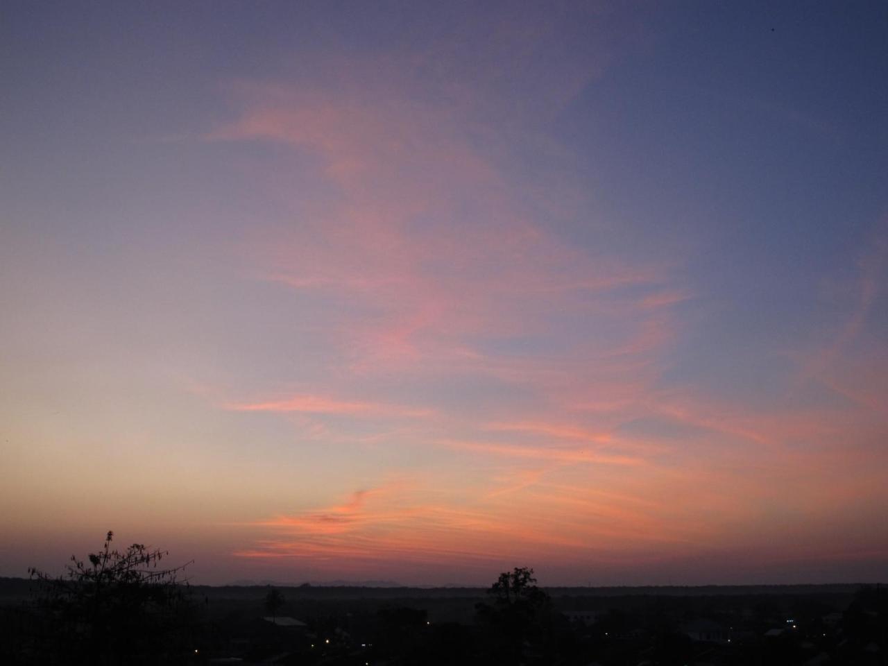 โรงแรมซูการาไม Kampung Gurun ภายนอก รูปภาพ